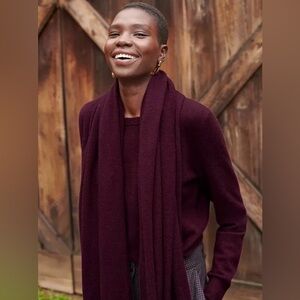 White + Warren Cashmere Travel Wrap in Dark Velvet.